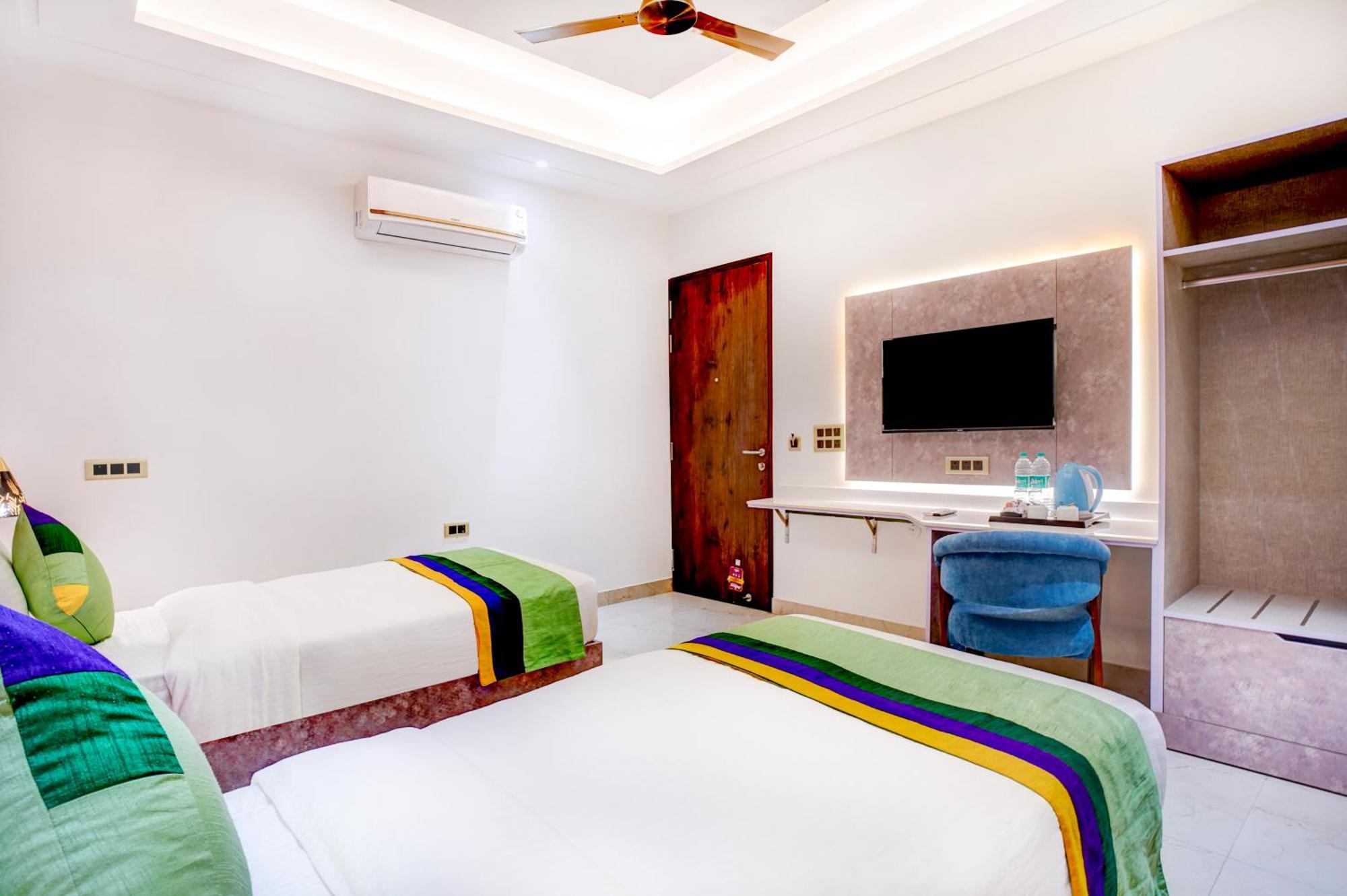 Treebo Corporate Inn Noida Esterno foto