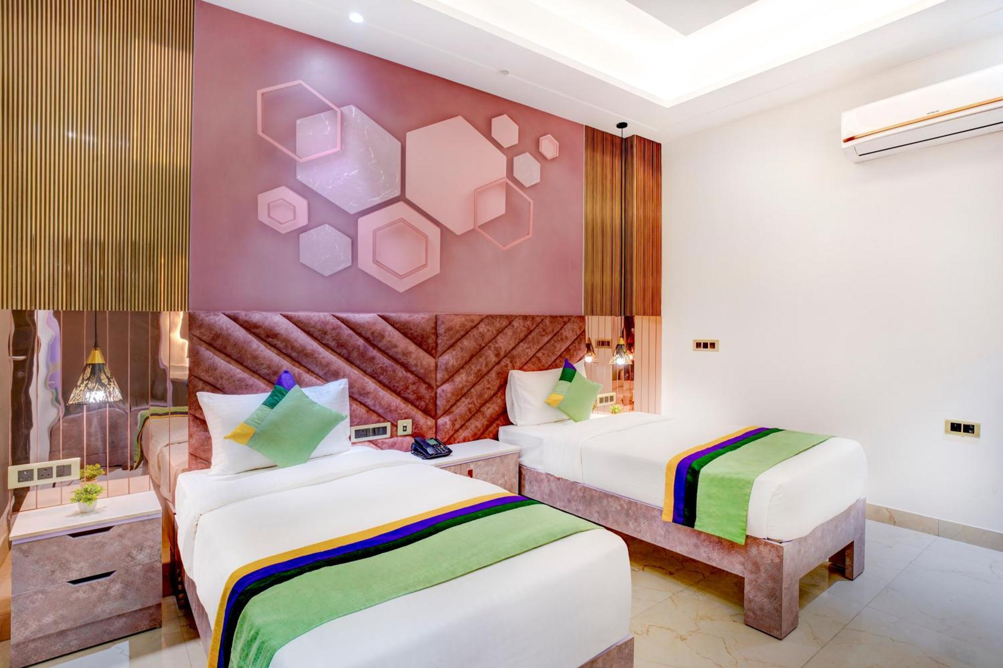 Treebo Corporate Inn Noida Esterno foto